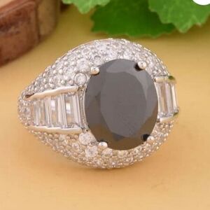 🆕️SIZE 7 SIMULATED BLACK & WHITE DIAMOND IN SILVERTONE 12 CTW
